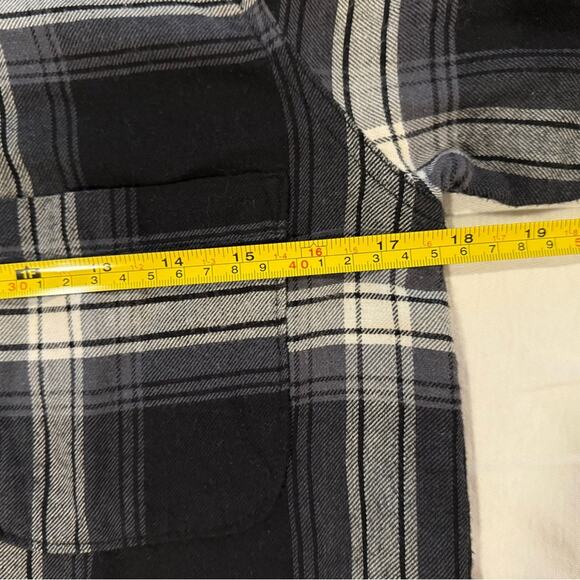 Abercrombie & Fitch Gray Plaid Tunic Blouse
size XS NWOT - Picture 6 of 8